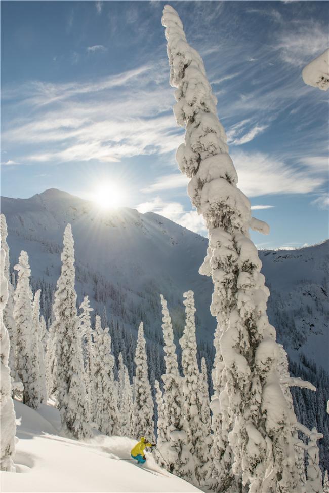 奔赴加拿大BC省滑雪胜地:一生难忘的冰雪天堂 奔赴加拿大BC省滑雪胜地:一生难忘的冰雪天堂