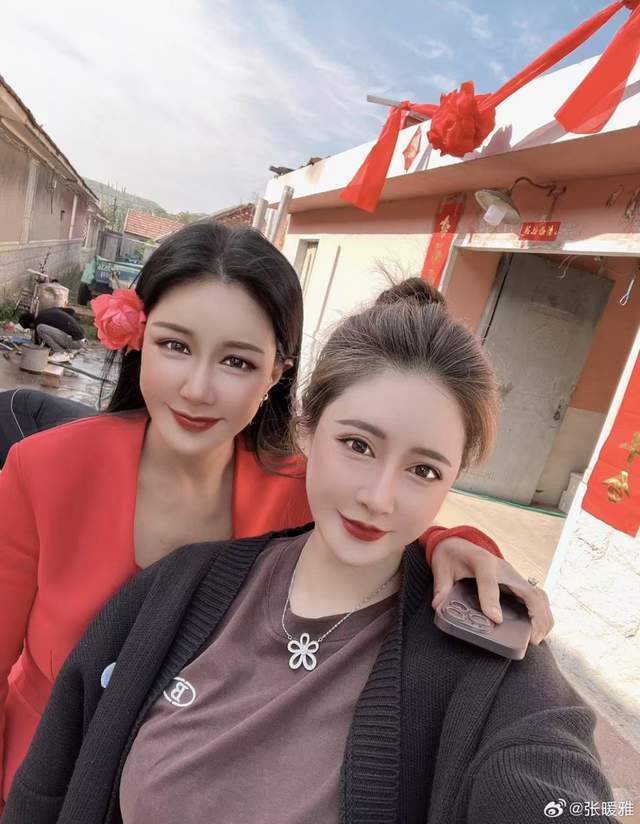 41����Ǽ޵�ɽ��ũ�壡����ˮϯͷ��һ֦��