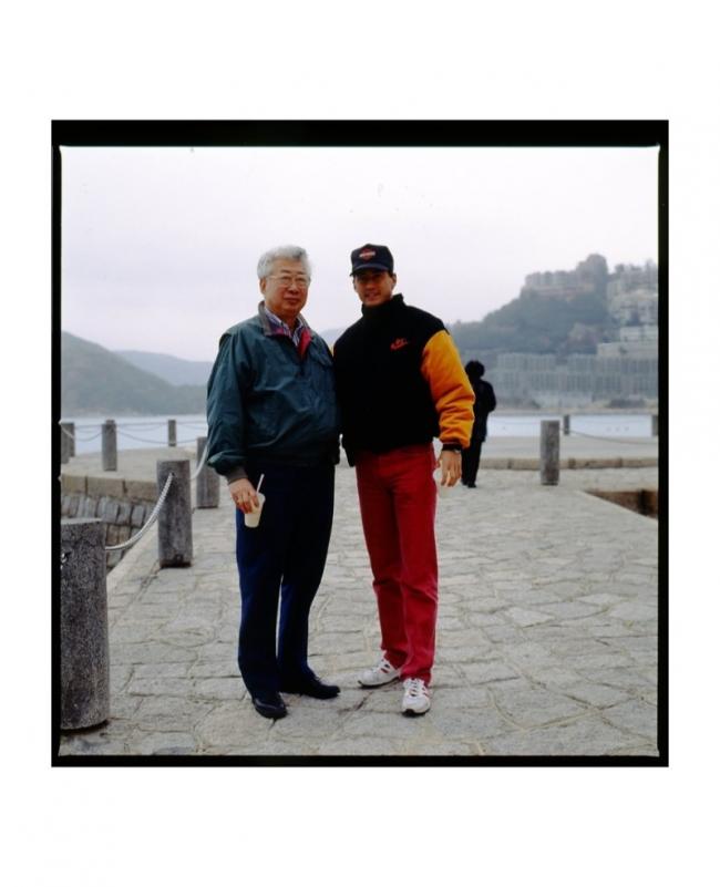 王敏德60岁生日 大女儿公开裸照为父庆生 王敏德60岁生日 大女儿公开裸照为父庆生