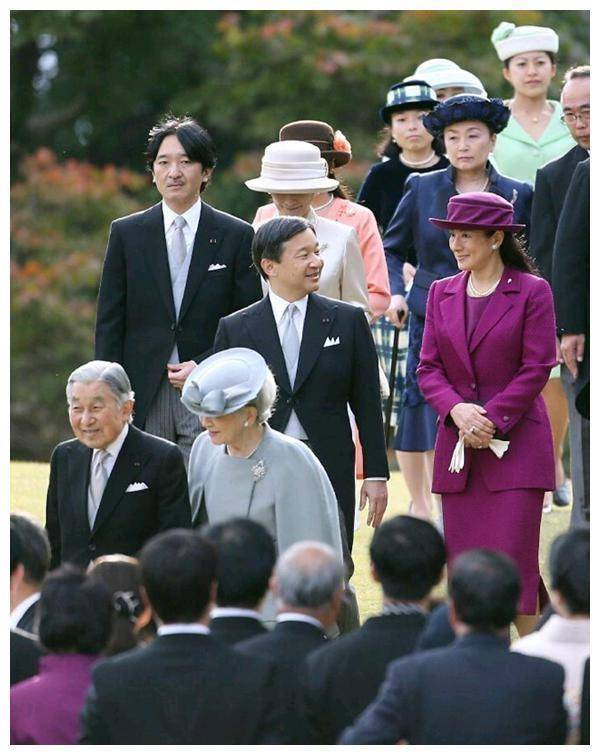 日本王室面临绝后风险 5个公主4个大龄未婚