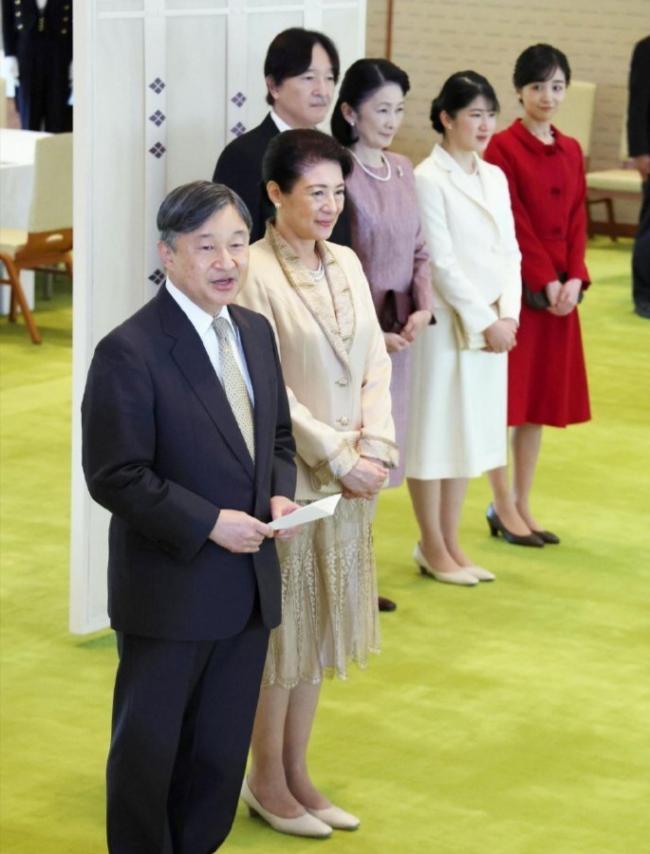 日本王室面临绝后风险 5个公主4个大龄未婚