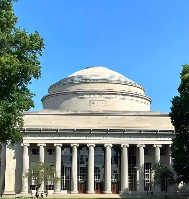 被美11所大学拒收的北京高考状元，他如今怎样了