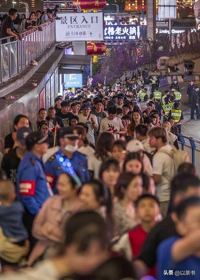 五一最惨十景区：泰山简直要命 第一太太过分