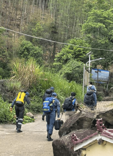 福建8岁男童登山失踪 千人昼夜搜1800米险峰未果