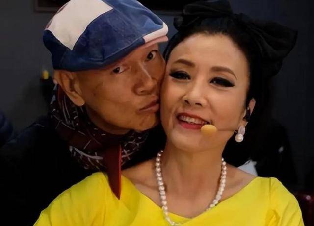 78岁著名港星上海开演唱会！无儿女的她拼命赚钱