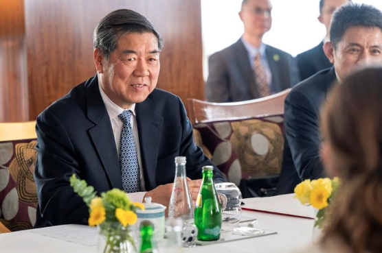 美贸易代表评价何立峰：他们是“强悍谈判者”