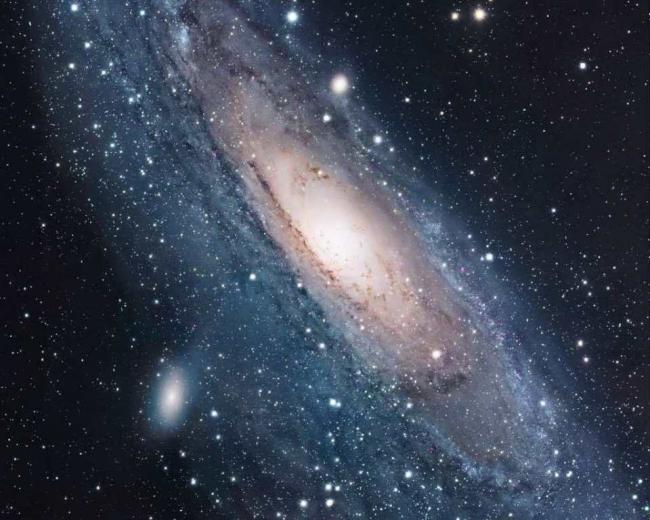 宇宙终结倒计时 比预期提早万亿亿年 宇宙终结倒计时 比预期提早万亿亿年