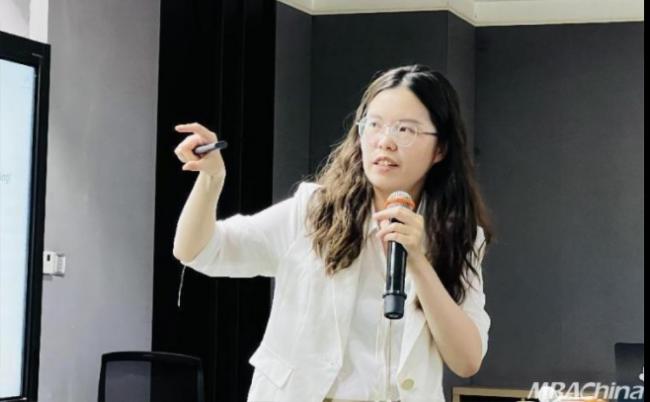 北大女教授发文炮轰习时代