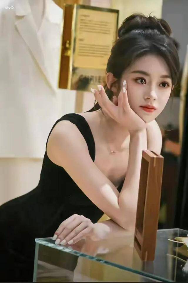 23045 ںլ 18Ů
