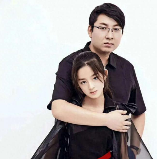 红N代+官N代？！网传中国18岁女星家族内幕