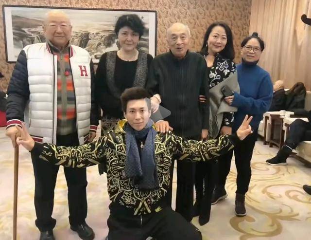 宋庆龄养女去世 病因曝光 生前烟不离手