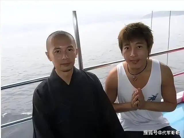 一晚输一亿后，他放弃267亿家产后出家