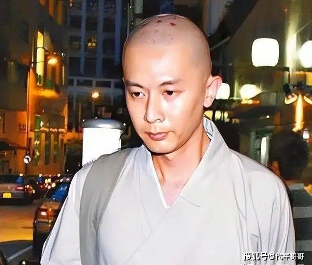 一晚输一亿后，他放弃267亿家产后出家