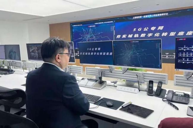 上海人手机现神秘变化 外国游客实测吹爆