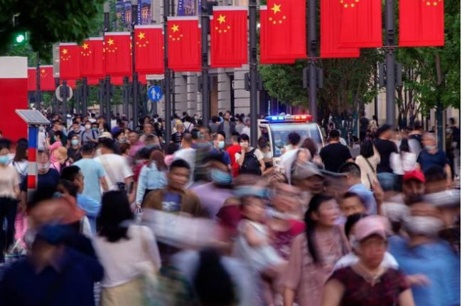 就我一个人拒绝说“东大”“美丽国”吗？