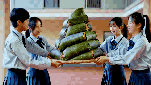 ManusAI 能生成视频了 却有不少翻车名场面