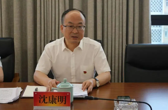 中国百亿上市公司董事传坠楼身亡 年仅54岁
