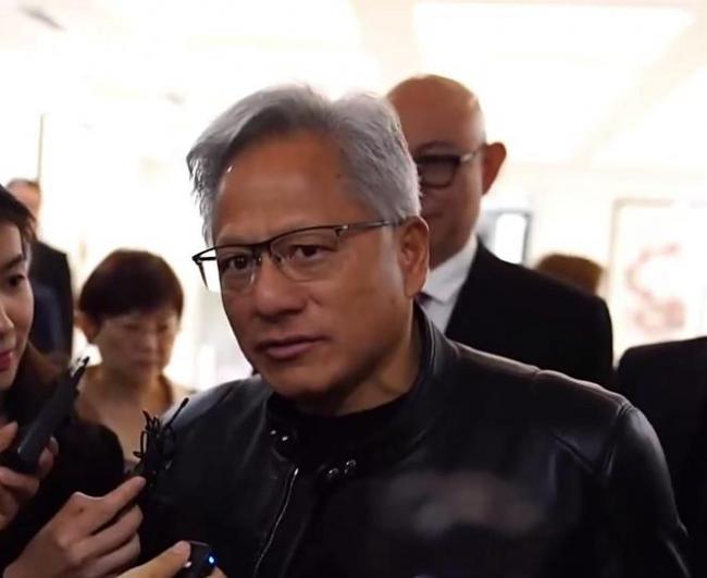 黄仁勋嫉妒年轻一代