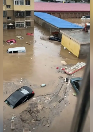 北京暴雨传重大灾情 已酿30死 北京暴雨传重大灾情 已酿30死