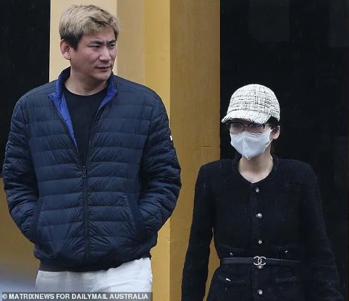 见不得人的杨兰兰，见不得光的财富