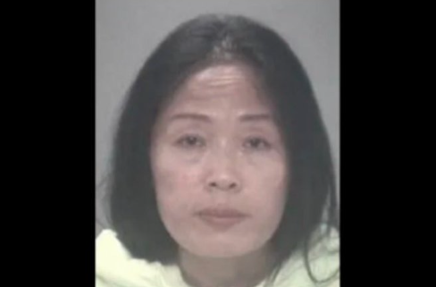 华人妻向白人丈夫泼硫酸锁门 致其惨死 结婚1年
