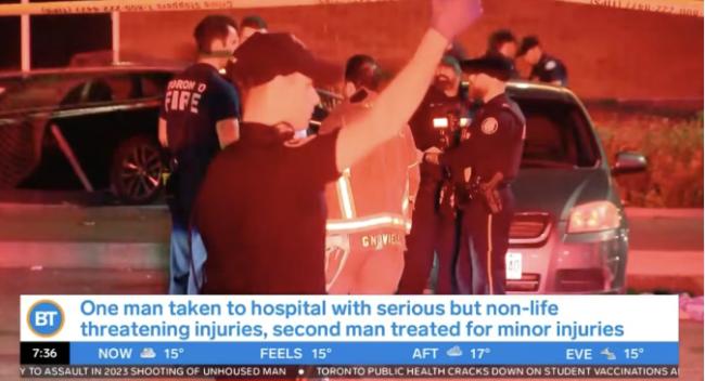 停车场抢车位发生争执？男子冲上车疯狂乱撞人
