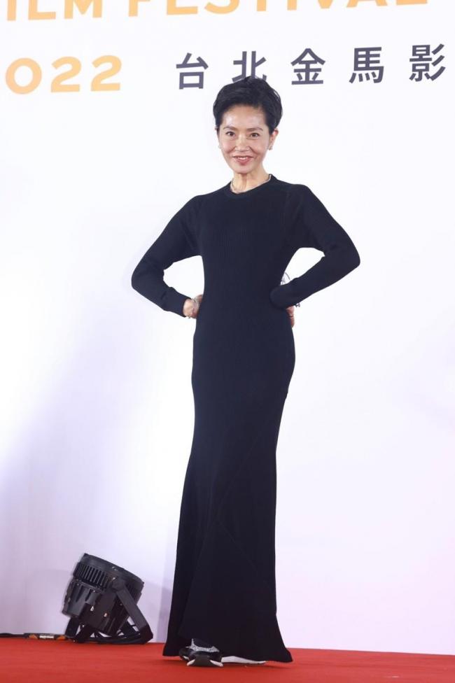 著名女星自曝30年没工作 靠这10张股票维生 著名女星自曝30年没工作 靠这10张股票维生