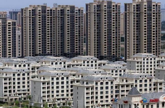 再添一座“鬼城”：房子价格从2万跌破到4千