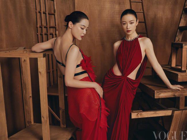 女明星全体红裙登封 以风格诠释内外之美 女明星全体红裙登封 以风格诠释内外之美