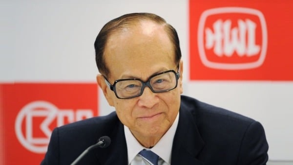 嗅到什么了?李嘉诚泄密“押宝”反习派