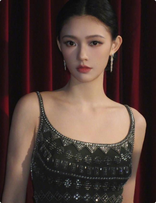 北京这一夜:刘涛葫芦身材抢镜 董洁翻车 北京这一夜:刘涛葫芦身材抢镜 董洁翻车