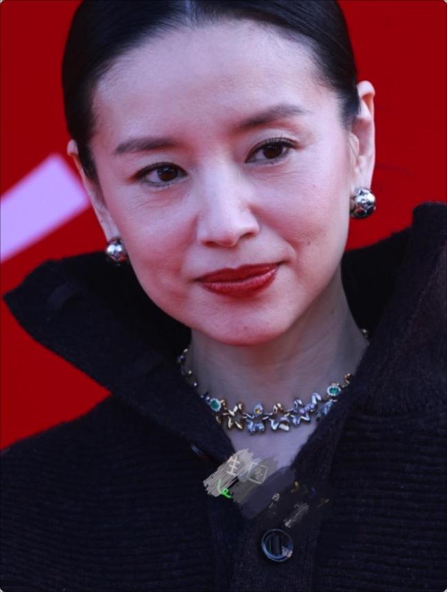 北京这一夜:刘涛葫芦身材抢镜 董洁翻车 北京这一夜:刘涛葫芦身材抢镜 董洁翻车