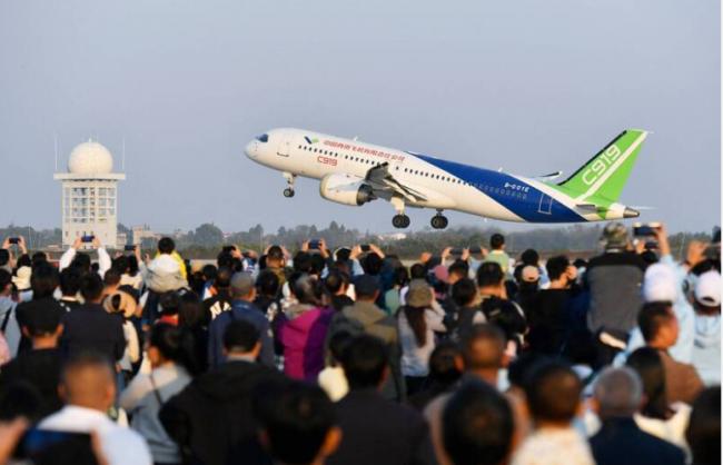 C919想飞出大鸟笼 曝北京先找它们下手