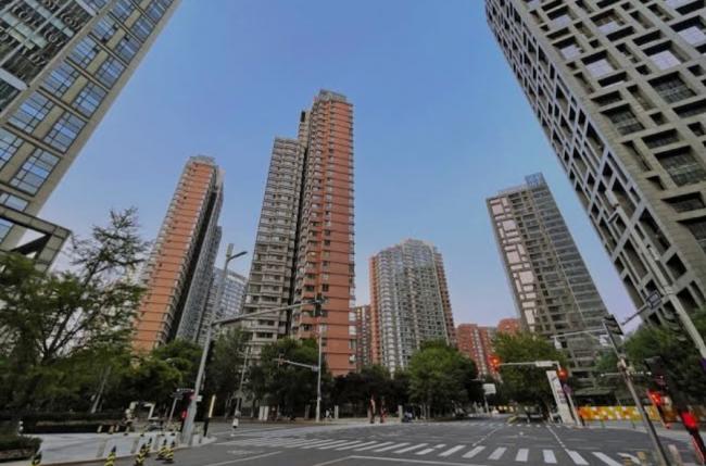北京楼市全面崩盘 房奴崩溃痛哭