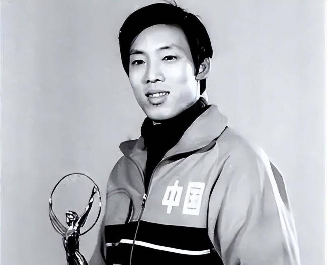 妻儿定居美国 跳高王子朱建华现状