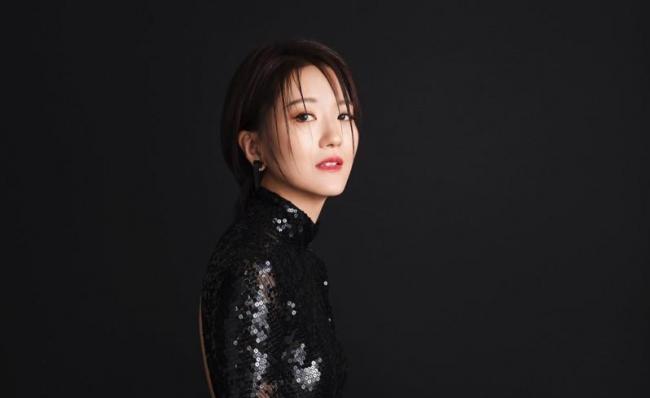 曾红遍亚洲 玉女歌手神隐20年 47岁逆龄美翻