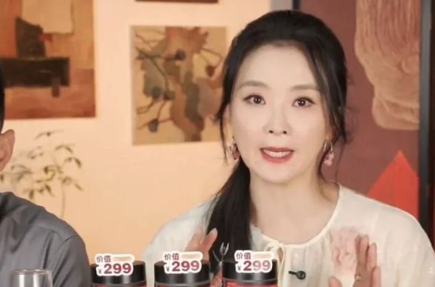 嫁入豪门的尽头，是直播带货？