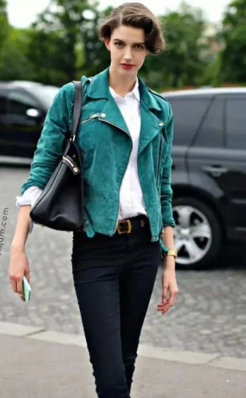 她才是真正的“贵族高级脸” 颜值堪比赫本 她才是真正的“贵族高级脸” 颜值堪比赫本