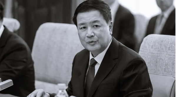 网曝王小洪喉癌二期   四中全会要换人