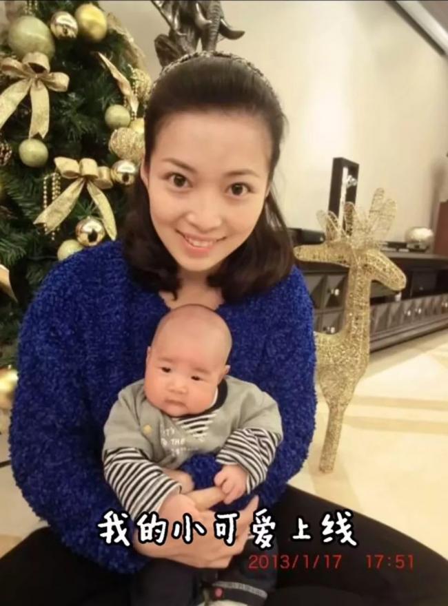 她曾是东方卫视台柱子 离婚后独自带儿子生活 她曾是东方卫视台柱子 离婚后独自带儿子生活