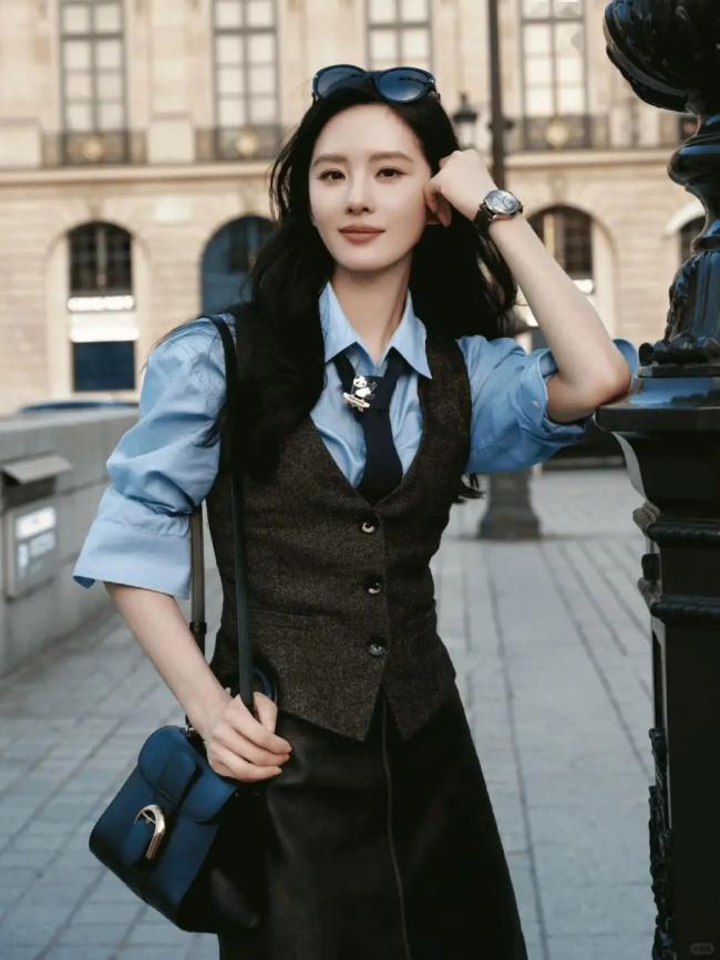 强势有脑:2025 穿搭新法则 智慧型格这样穿出来 强势有脑:2025 穿搭新法则 智慧型格这样穿出来