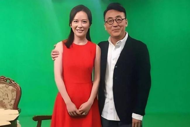 窦文涛:9段恋情至今未婚 直言只有一人让他痴狂 窦文涛:9段恋情至今未婚 直言只有一人让他痴狂