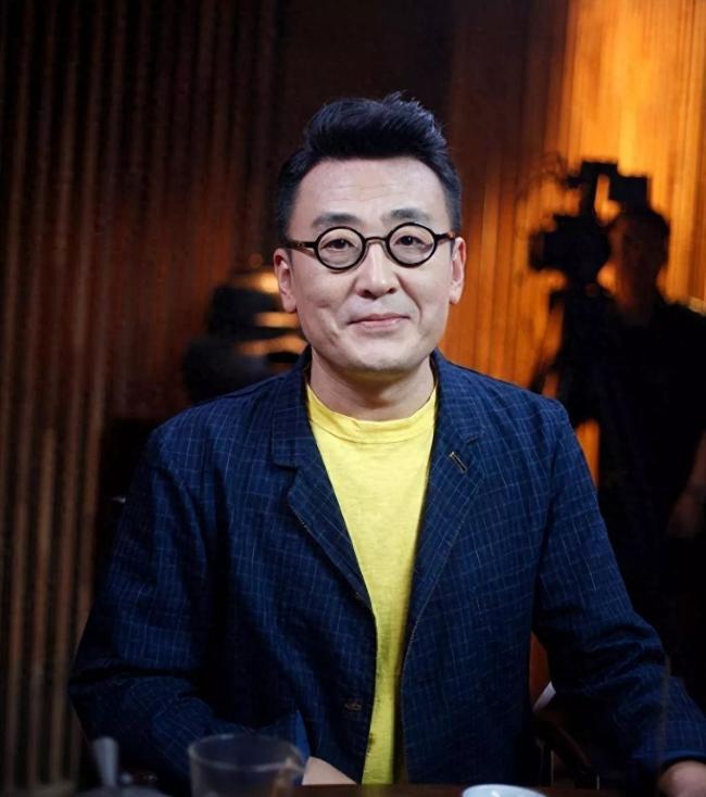 窦文涛:9段恋情至今未婚 直言只有一人让他痴狂 窦文涛:9段恋情至今未婚 直言只有一人让他痴狂