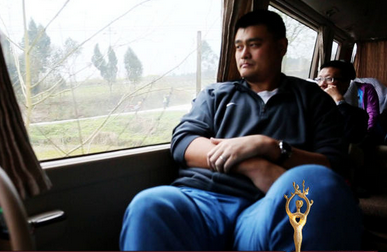 姚明开始在美国领养老金了:您猜每月多少? 姚明开始在美国领养老金了:您猜每月多少?