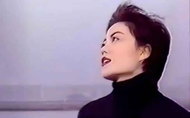 谢霆锋近照曝光!44岁满头白发 55岁王菲更年轻 谢霆锋近照曝光!44岁满头白发 55岁王菲更年轻