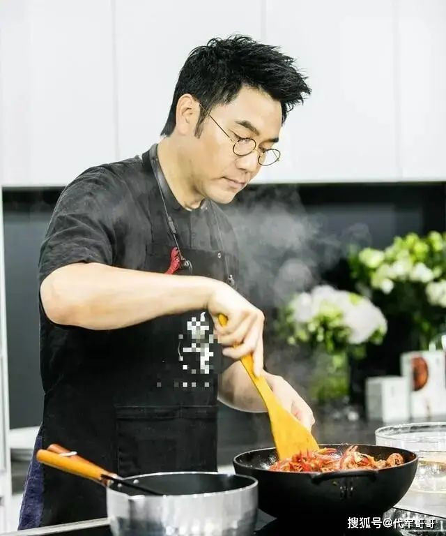 林依轮:一婚娶美女歌手 二婚娶健美冠军 林依轮:一婚娶美女歌手 二婚娶健美冠军