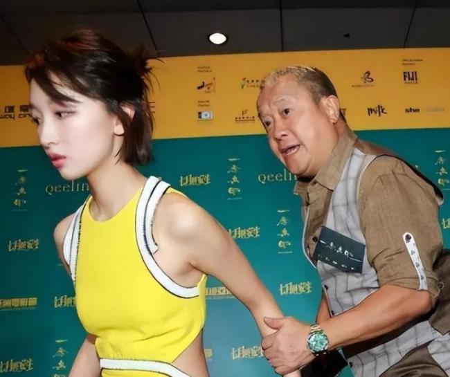 看似清纯 实则“情场老手”的4位女明星 看似清纯 实则“情场老手”的4位女明星