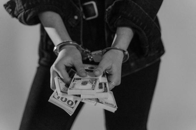 洛县13公务员诈领失业金逾43万 检控盗窃重罪 洛县13公务员诈领失业金逾43万 检控盗窃重罪