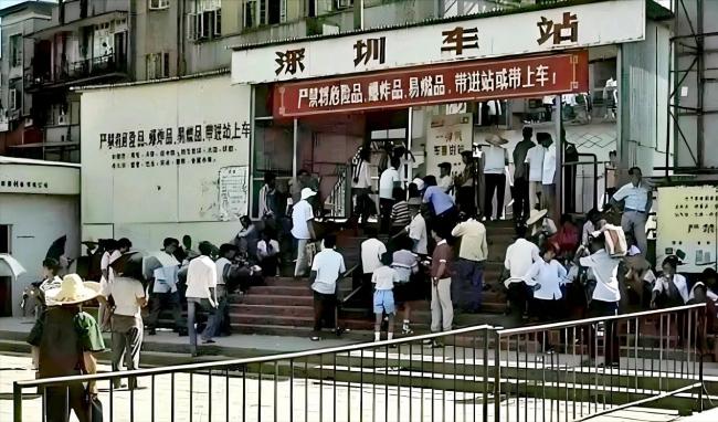 陈国军:我与刘晓庆还没离婚 就被她赶出门流浪 陈国军:我与刘晓庆还没离婚 就被她赶出门流浪