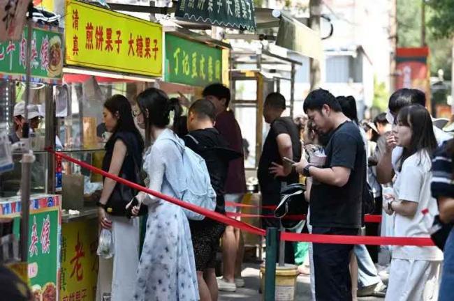 美国网友分享回中国体验 最深刻的感受是… 美国网友分享回中国体验 最深刻的感受是…